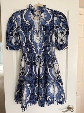 BEYOND BY VERA Alice Puff Sleeve Dress